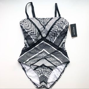 NEW Kenneth Cole one piece swimsuit -black/white